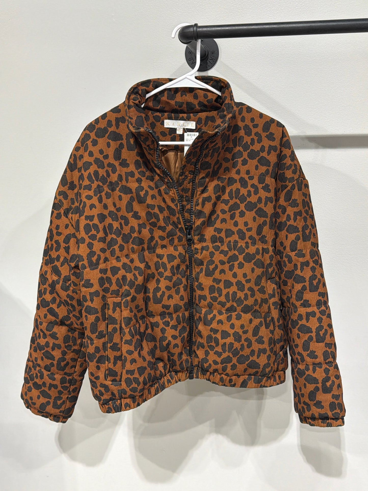 Size L Karlie