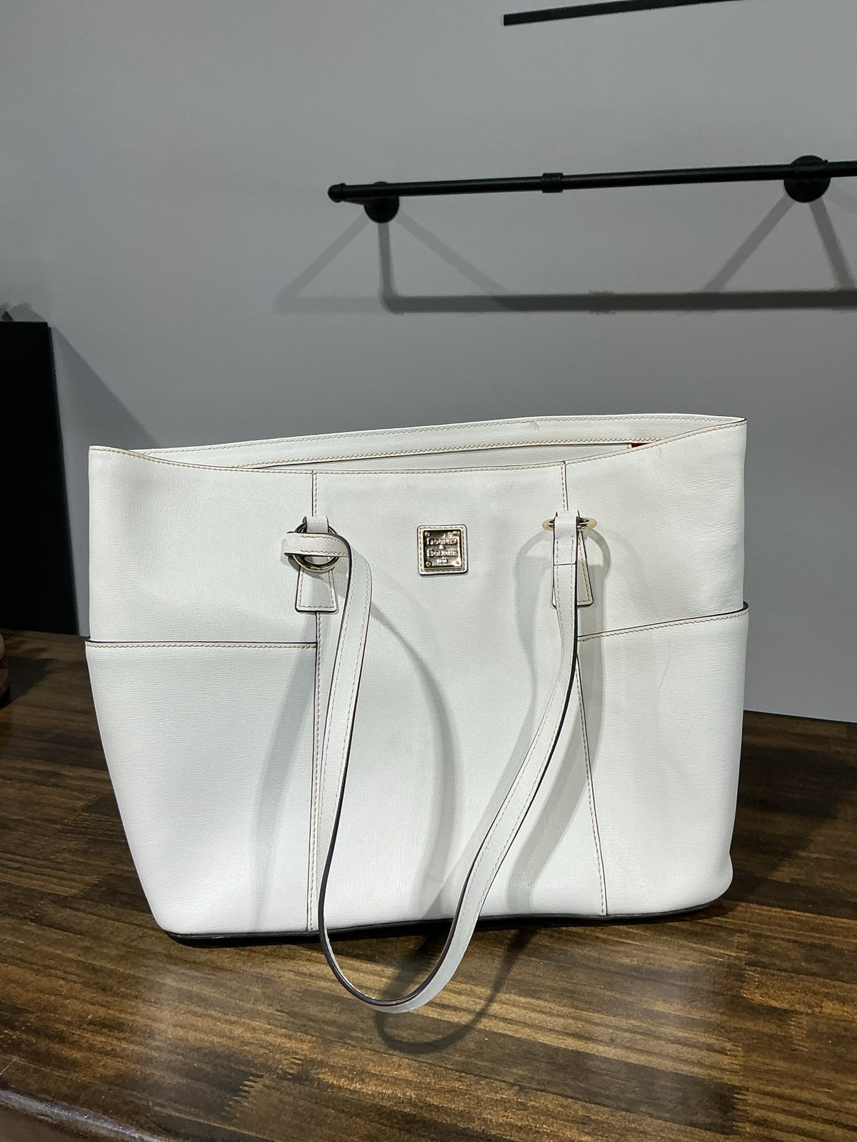 DOONEY & BOURKE Size Large White Purse