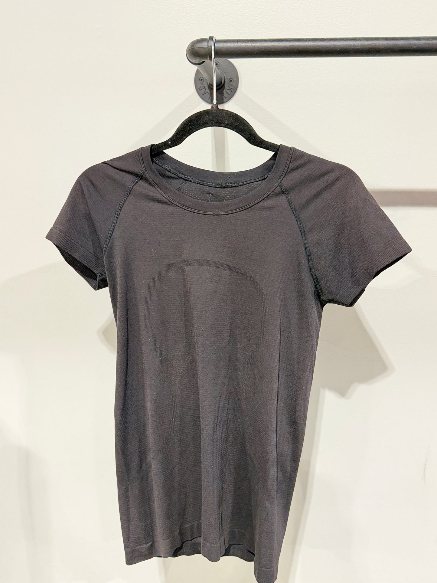 Lululemon - Sz 8