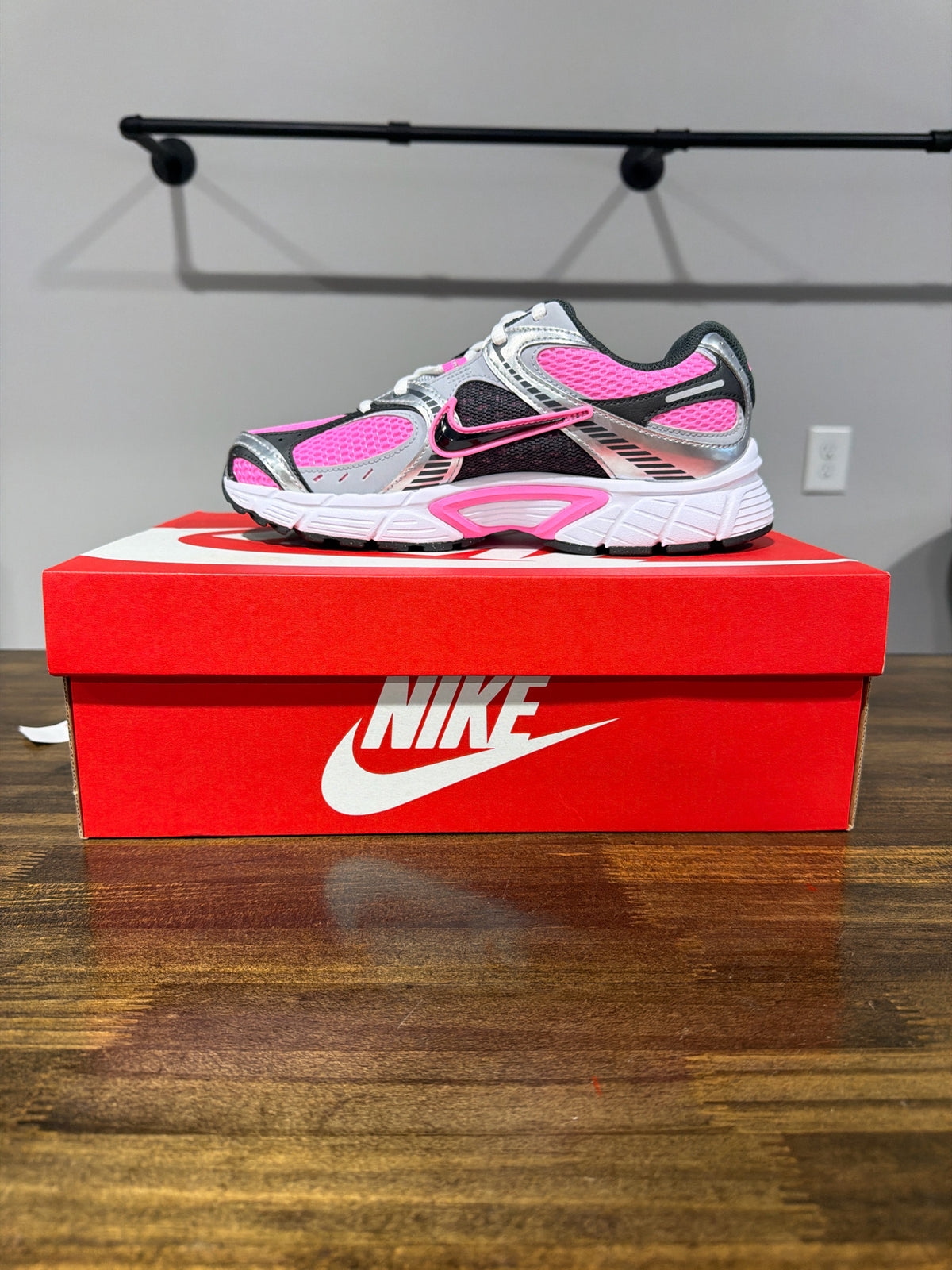 Shoe Size 8.5 Nike Women shoes
