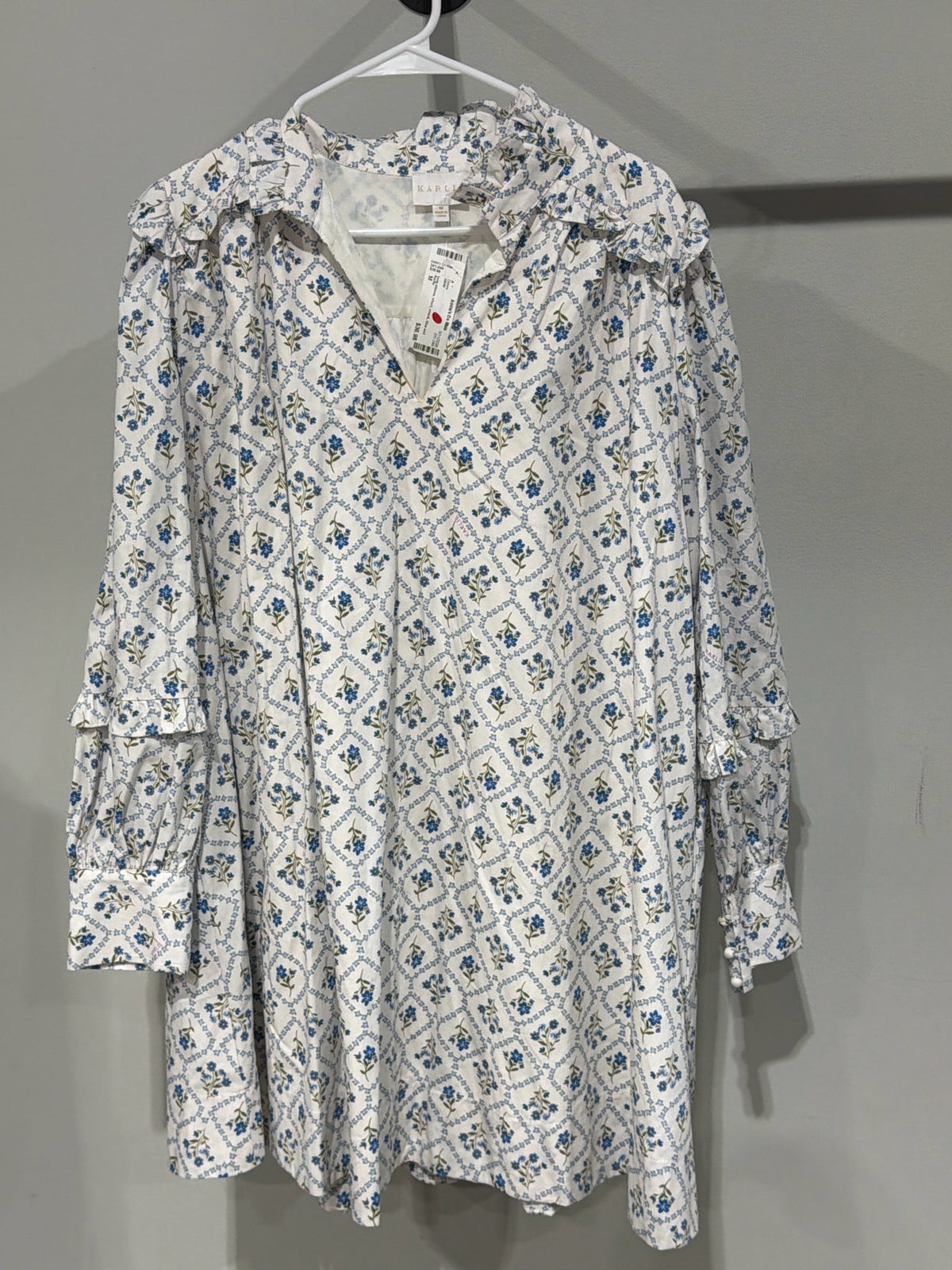 Karlie, Sz M