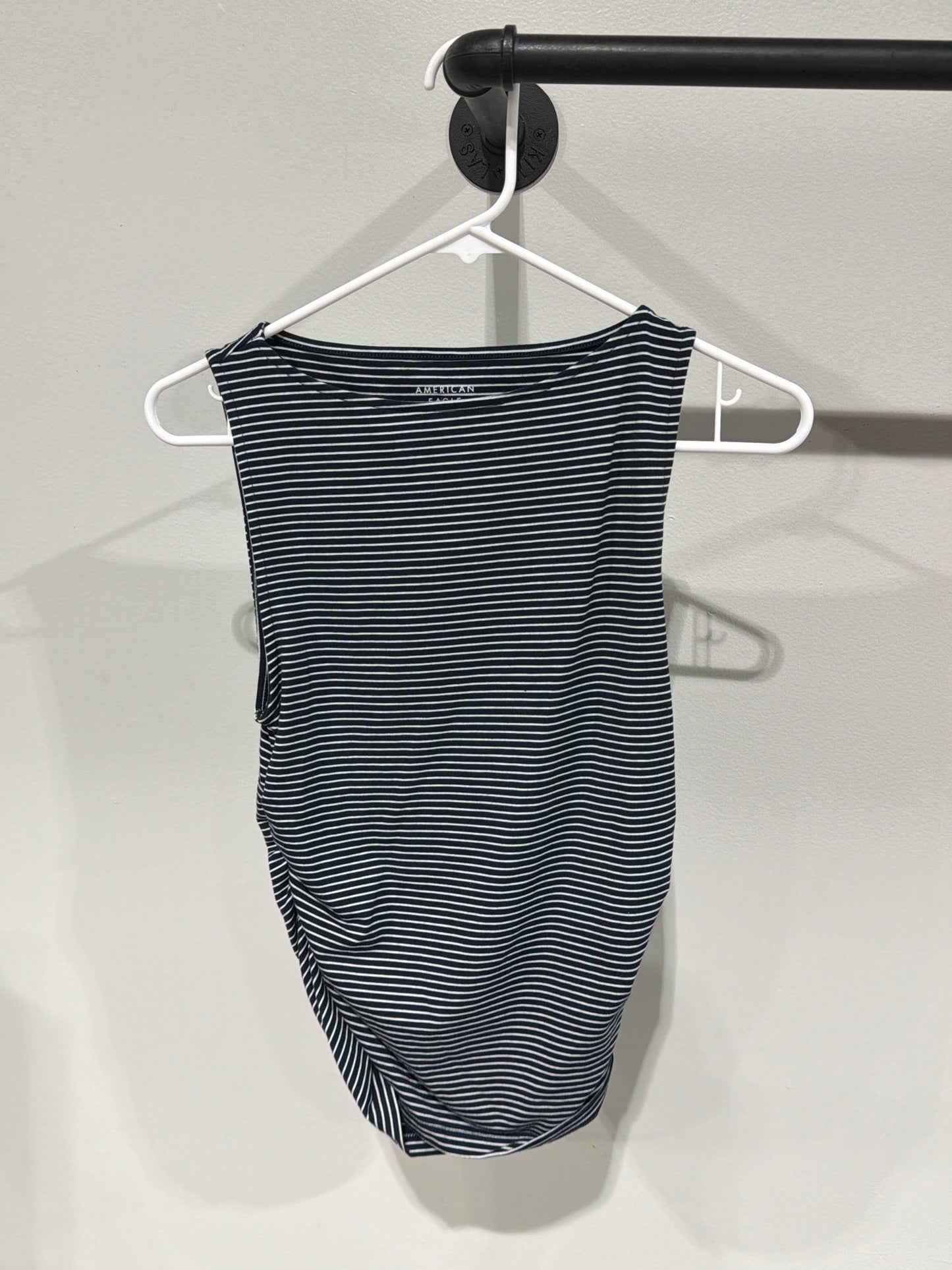 Size M American Eagle