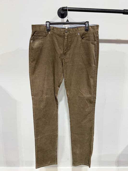 PETER MILLAR - Sz 36