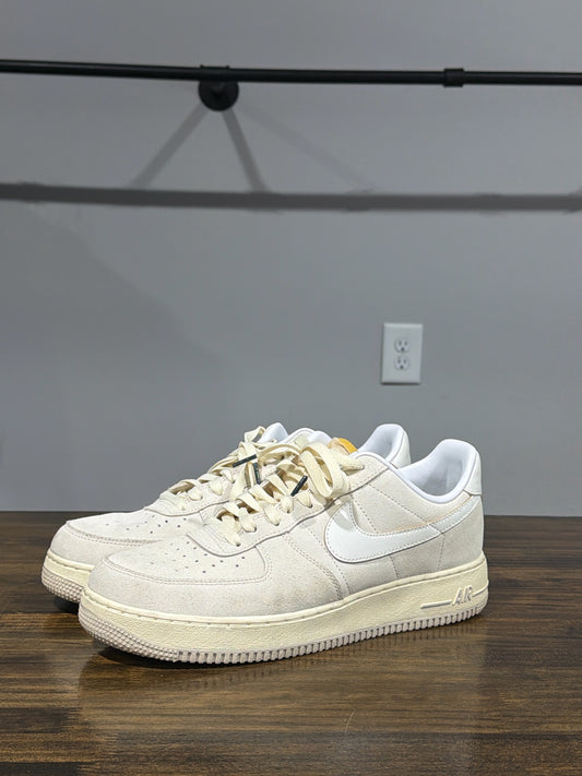 Nike - Sz 9.5