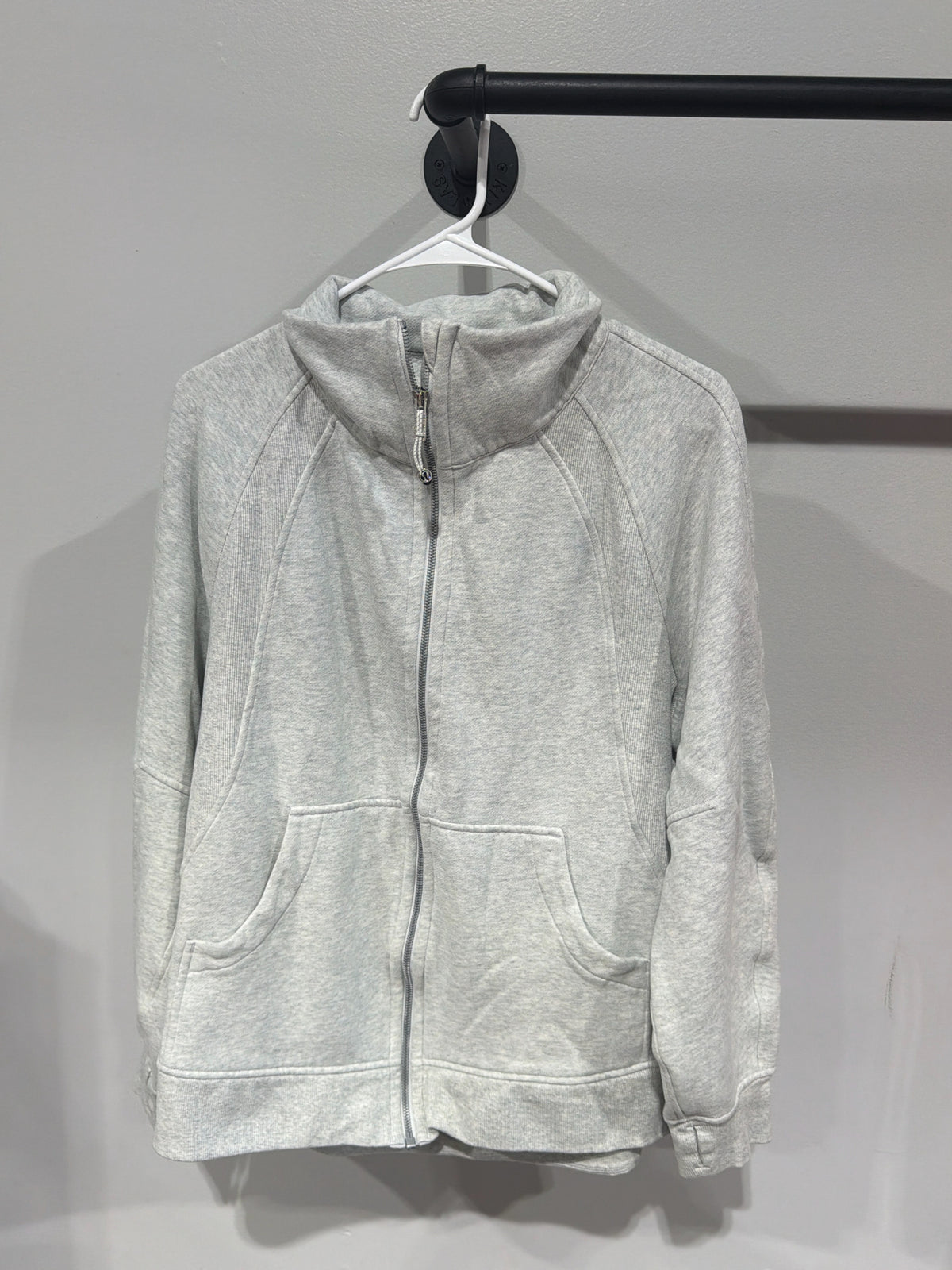 Size M/L lululemon Sweater