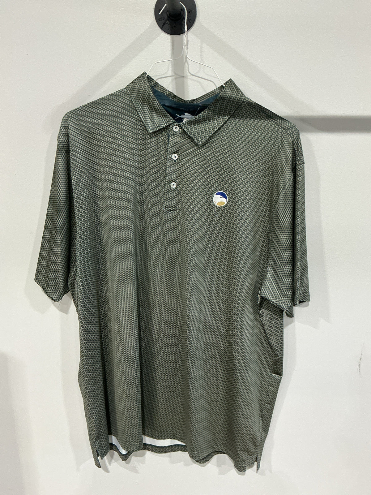 Size XXL Fins & Feathers Shirt
