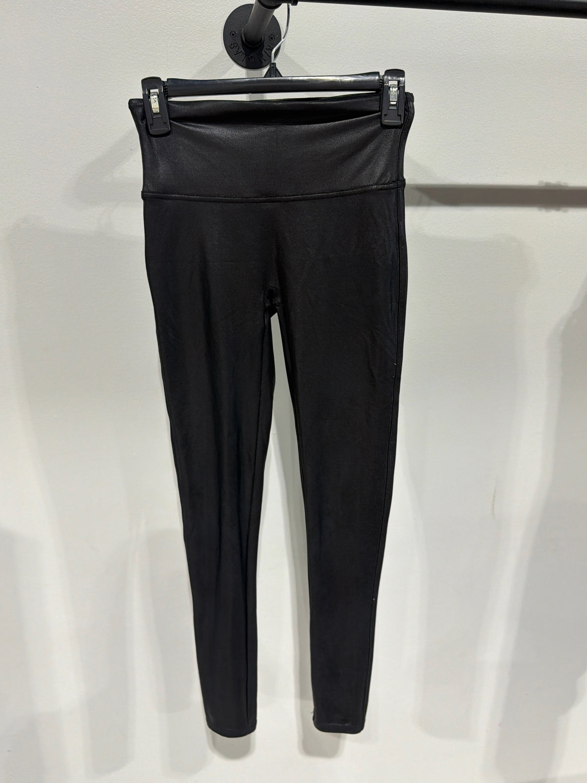 Size M SPANX Leggings