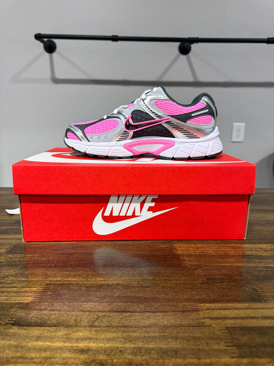 Shoe Size 8.5 Nike Women shoes